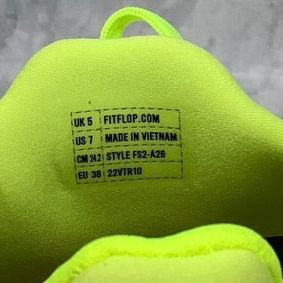 FitFlop Size 7 Electric Yellow Vitamin FFX Knit Running Sport Sneakers A1-3 - Picture 7 of 11